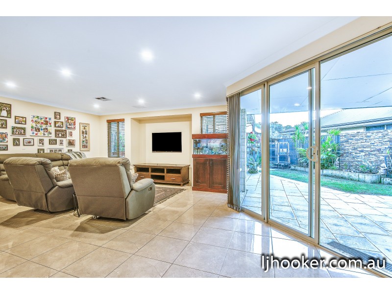 12 Cordovan Parkway, Aveley WA 6069