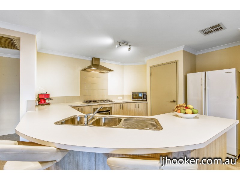 12 Cordovan Parkway, Aveley WA 6069