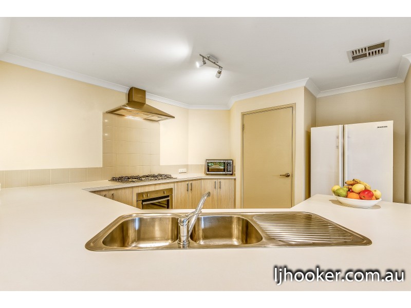 12 Cordovan Parkway, Aveley WA 6069