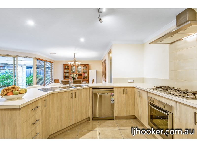 12 Cordovan Parkway, Aveley WA 6069