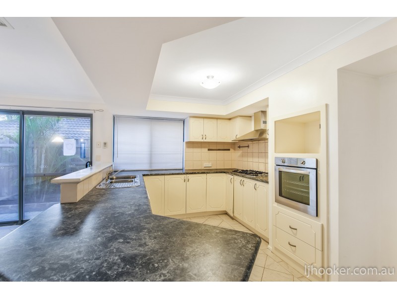 8 Blendon Avenue, Ellenbrook WA 6069