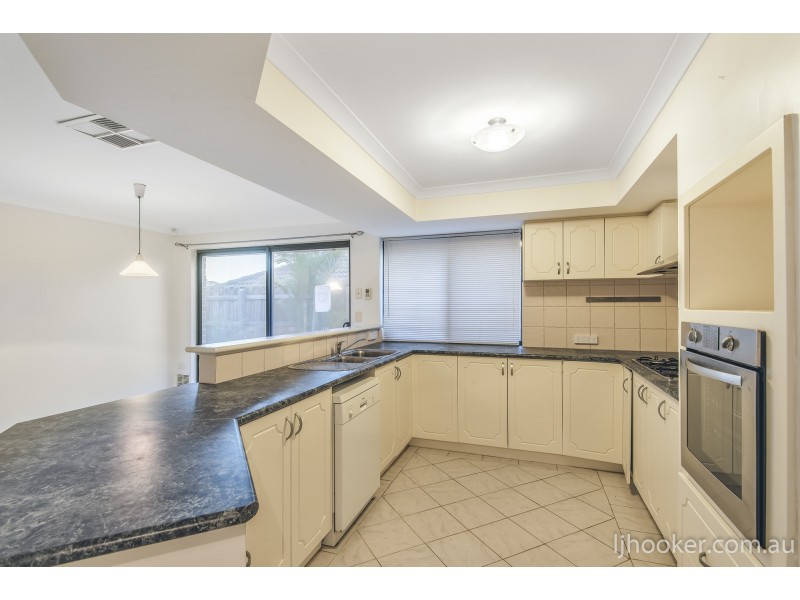 8 Blendon Avenue, Ellenbrook WA 6069