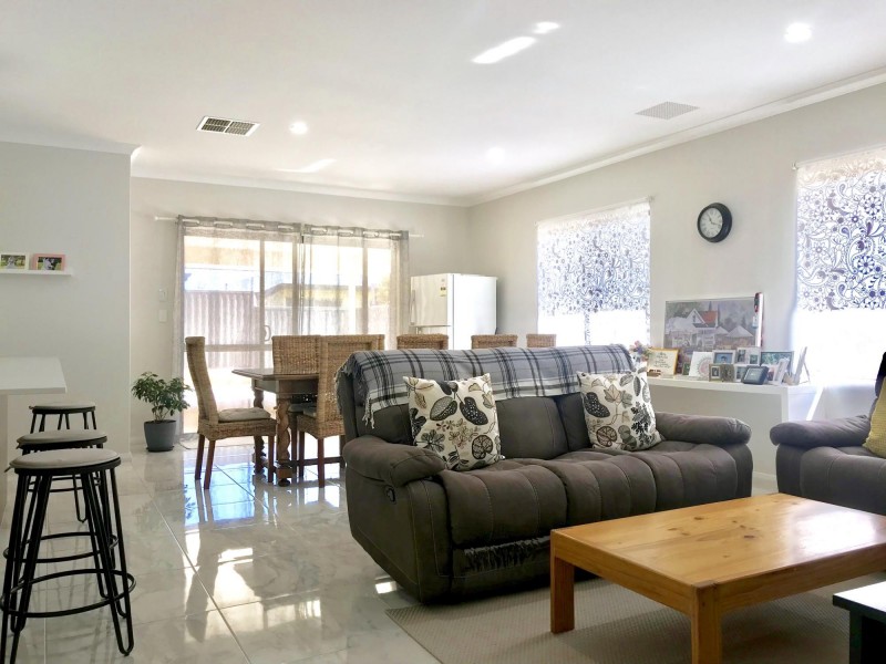 12 Abberton Street, Aveley WA 6069