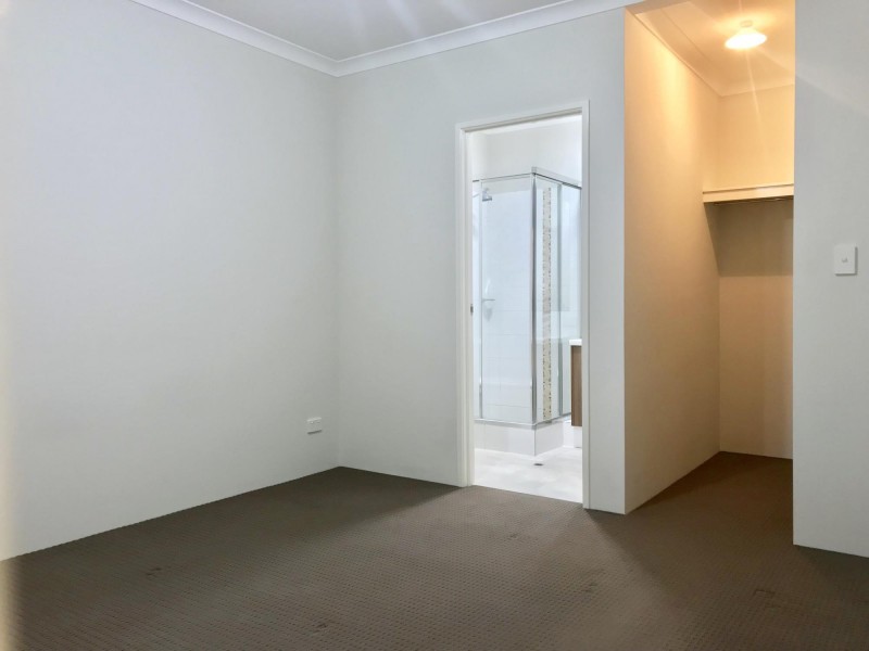 12 Luxhay Parkway, Aveley WA 6069