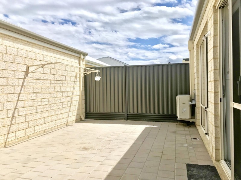 12 Luxhay Parkway, Aveley WA 6069
