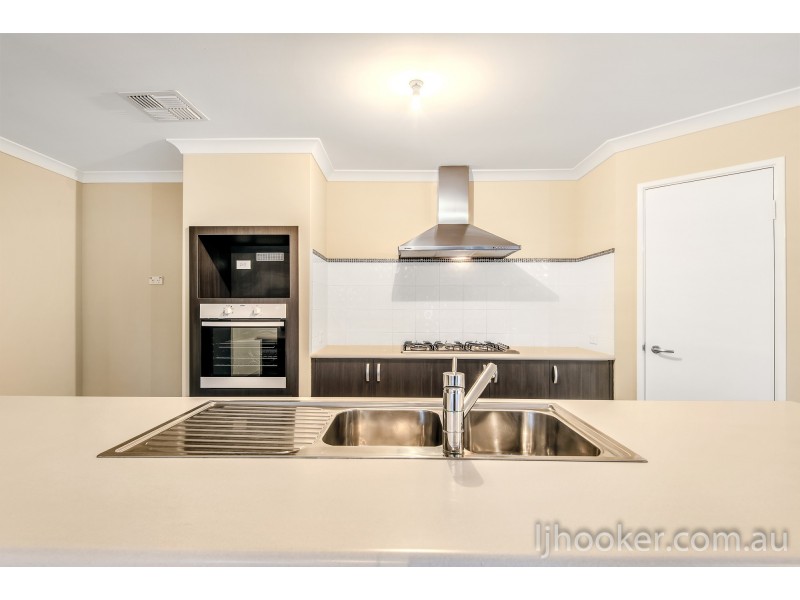 55 Mona Vale Loop, Ellenbrook WA 6069