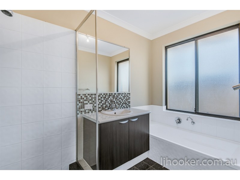 55 Mona Vale Loop, Ellenbrook WA 6069