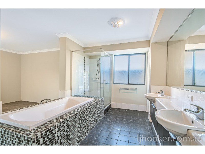 55 Mona Vale Loop, Ellenbrook WA 6069