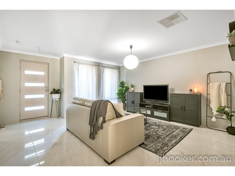 19 Gippsland Way, Ellenbrook WA 6069