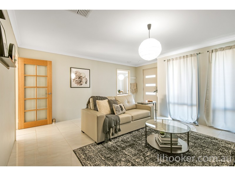 19 Gippsland Way, Ellenbrook WA 6069