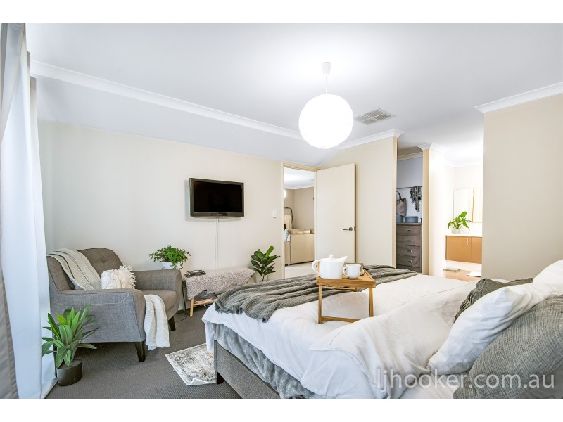19 Gippsland Way, Ellenbrook WA 6069