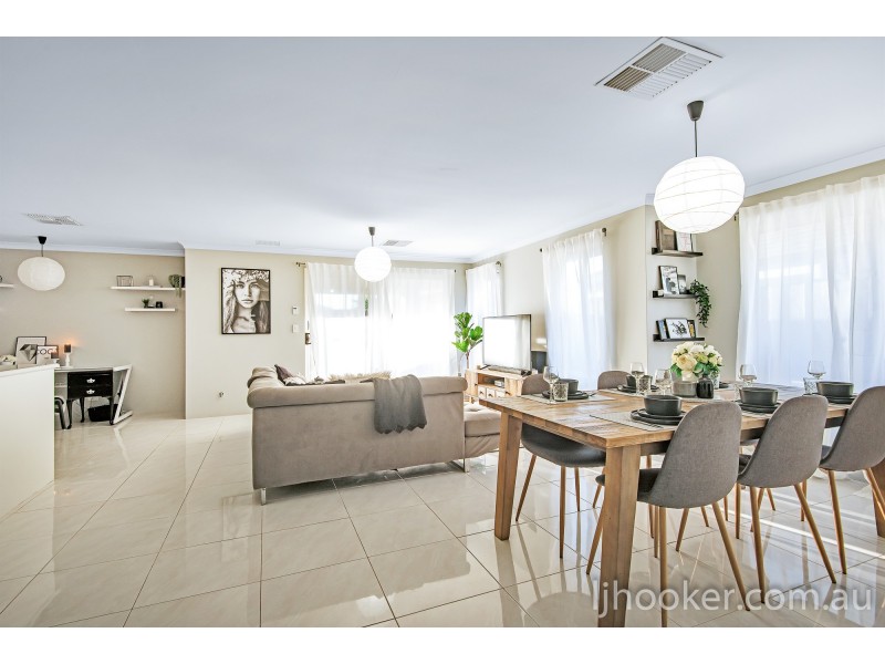 19 Gippsland Way, Ellenbrook WA 6069