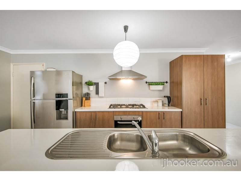 19 Gippsland Way, Ellenbrook WA 6069