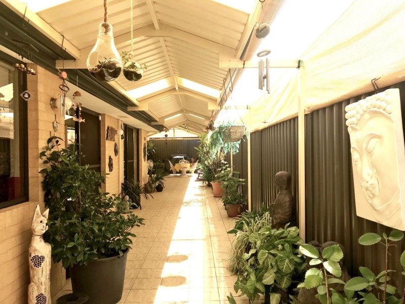 27 Ridley Street, Aveley WA 6069