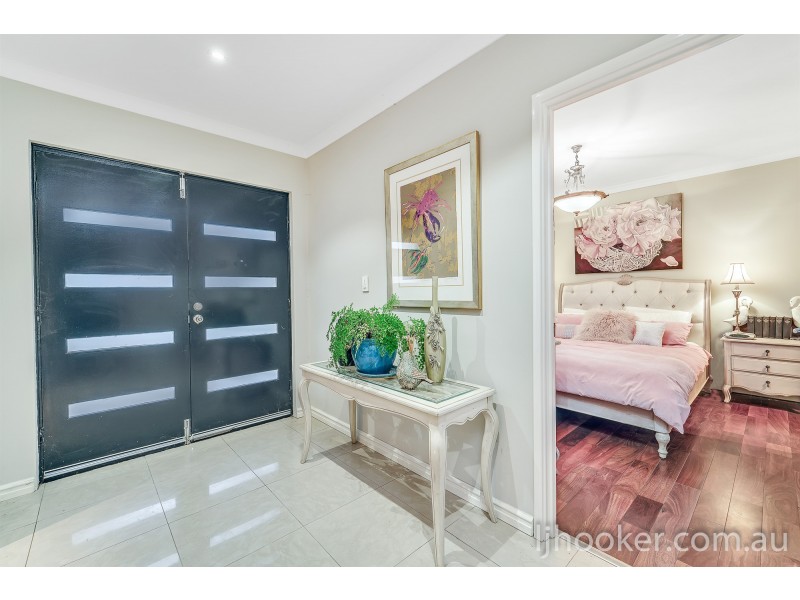 92 Sandown Circle, Henley Brook WA 6055