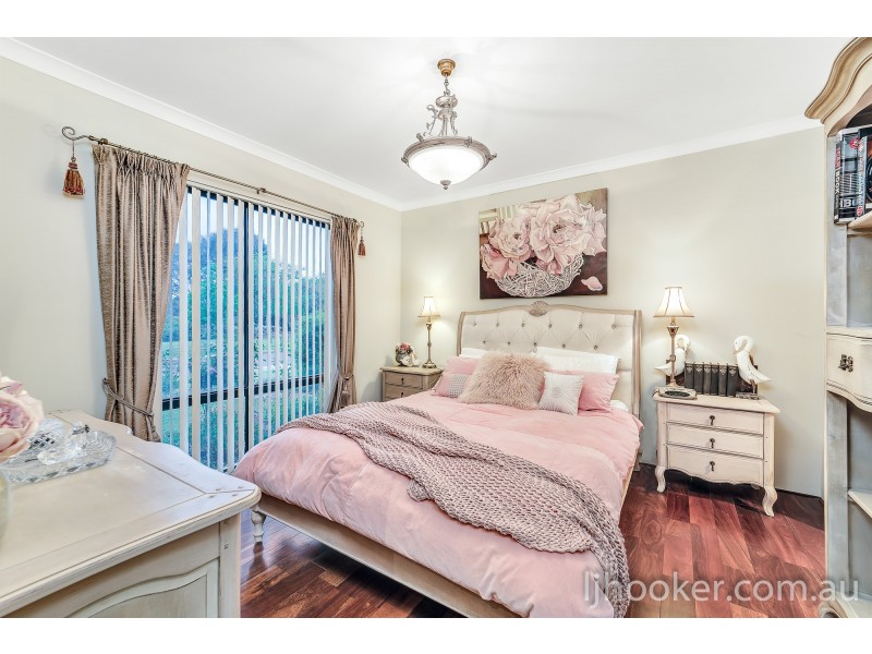 92 Sandown Circle, Henley Brook WA 6055