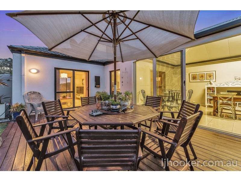 92 Sandown Circle, Henley Brook WA 6055