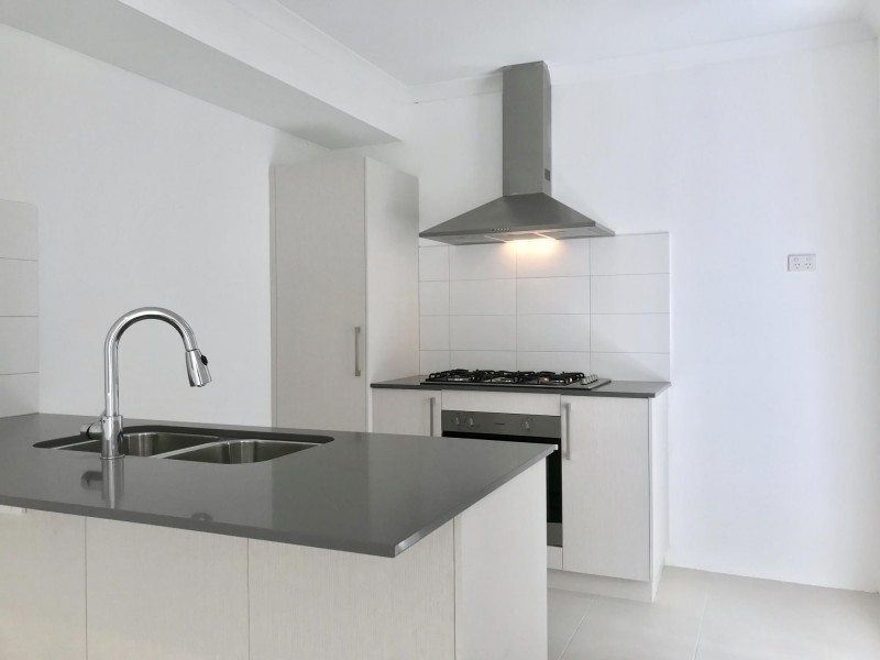 16 Sunnyside Way, Aveley WA 6069