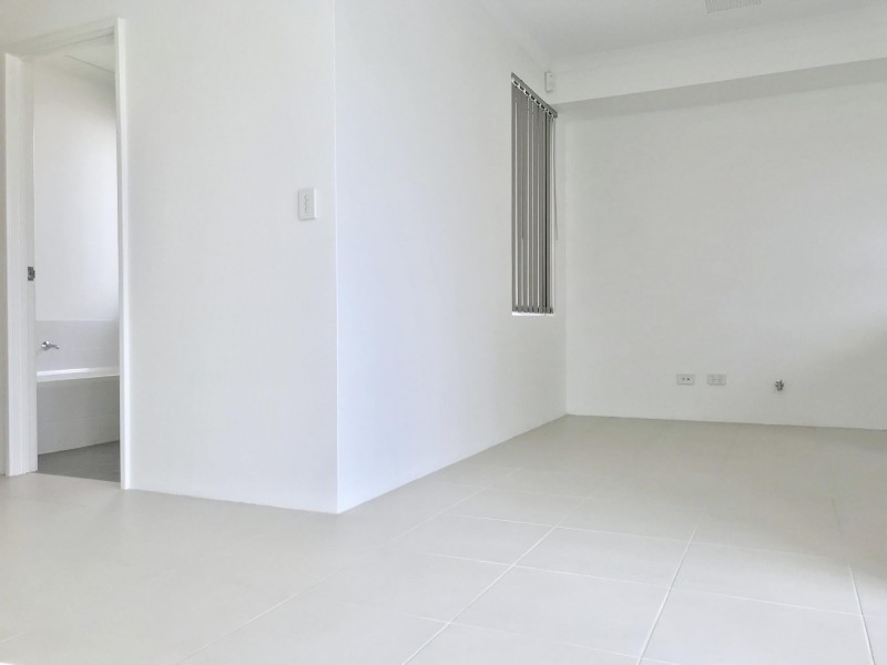 16 Sunnyside Way, Aveley WA 6069