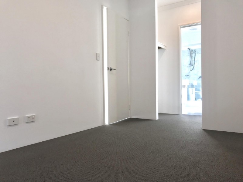 16 Sunnyside Way, Aveley WA 6069