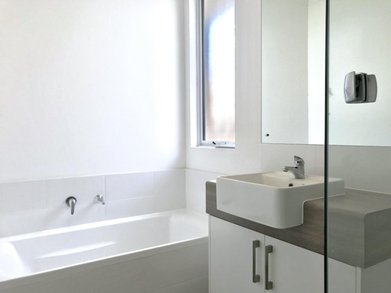 16 Sunnyside Way, Aveley WA 6069