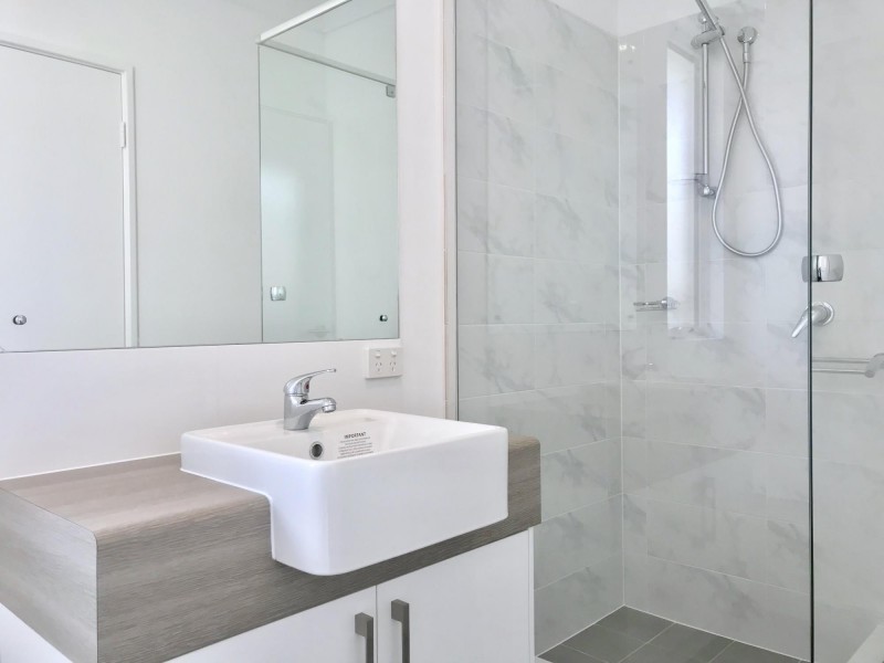 16 Sunnyside Way, Aveley WA 6069