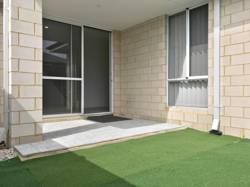 16 Sunnyside Way, Aveley WA 6069