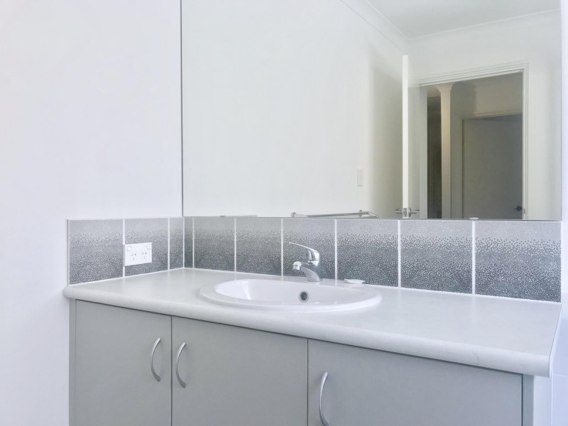8 Tempo Way, Aveley WA 6069