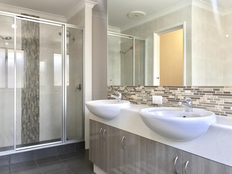 3 Gippsland Way, Ellenbrook WA 6069