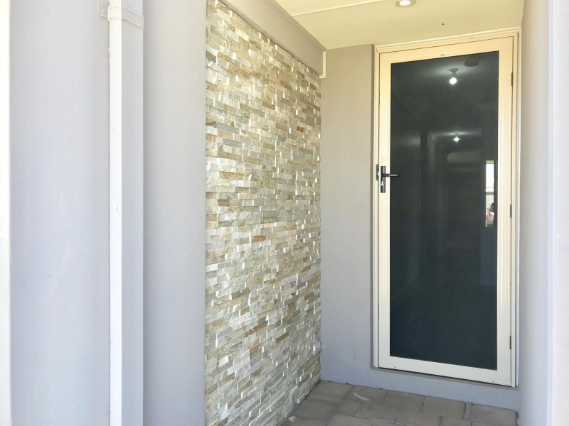 4 Gippsland Way, Ellenbrook WA 6069