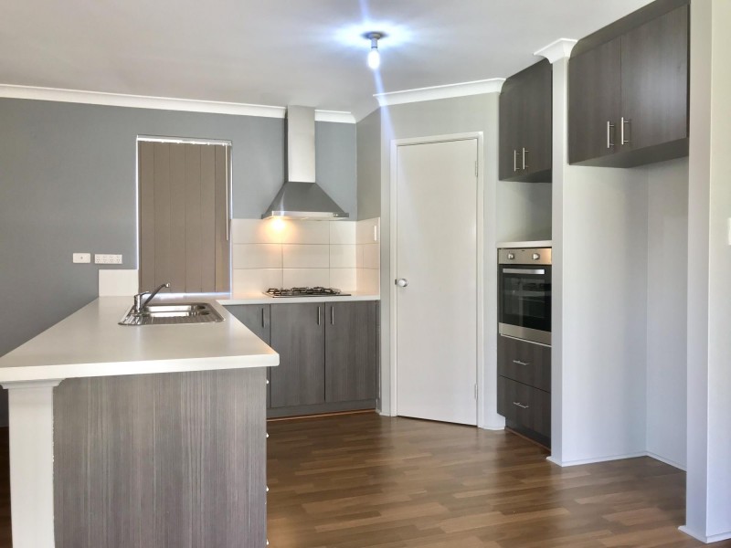 4 Gippsland Way, Ellenbrook WA 6069