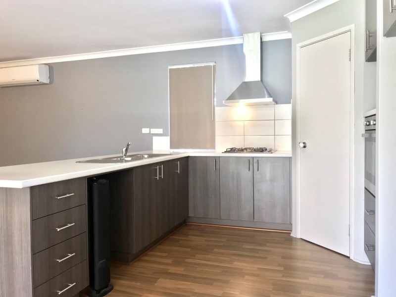 4 Gippsland Way, Ellenbrook WA 6069