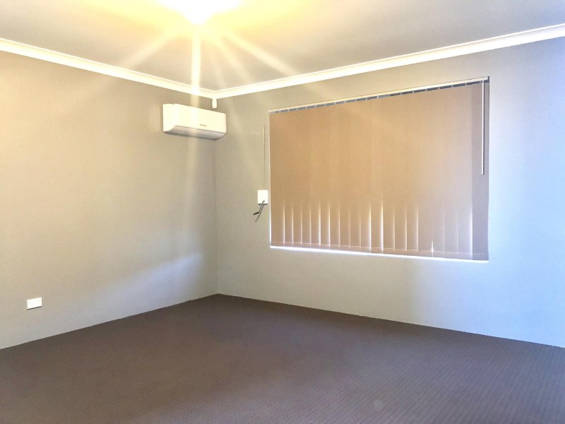 4 Gippsland Way, Ellenbrook WA 6069