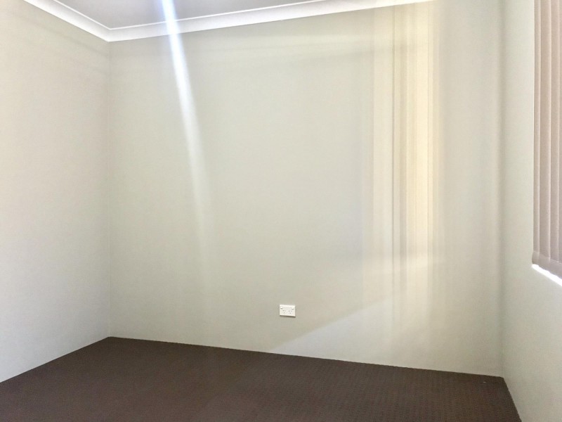 4 Gippsland Way, Ellenbrook WA 6069