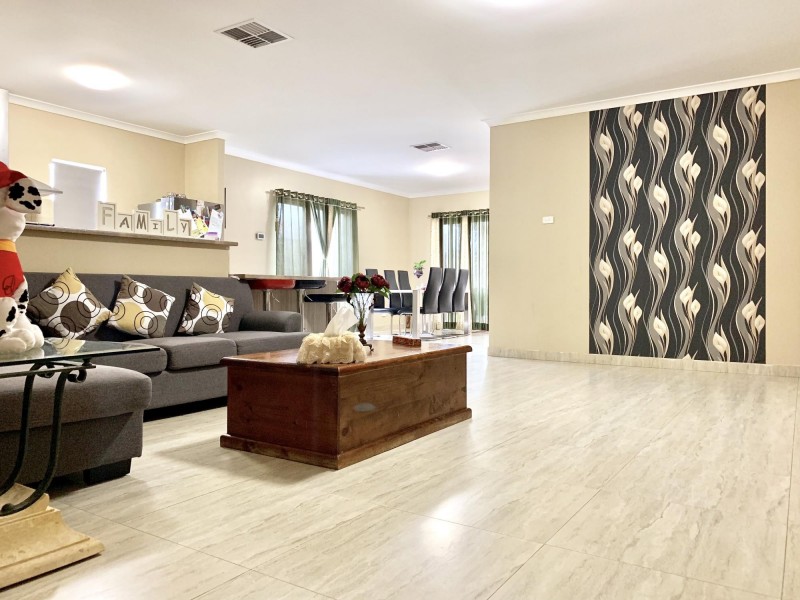 15 Serenity Way, Aveley WA 6069