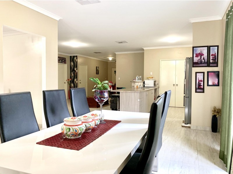 15 Serenity Way, Aveley WA 6069