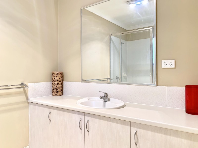 15 Serenity Way, Aveley WA 6069