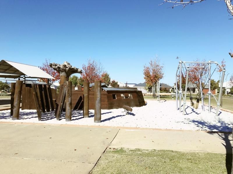 42 Delapre Drive, Ellenbrook WA 6069