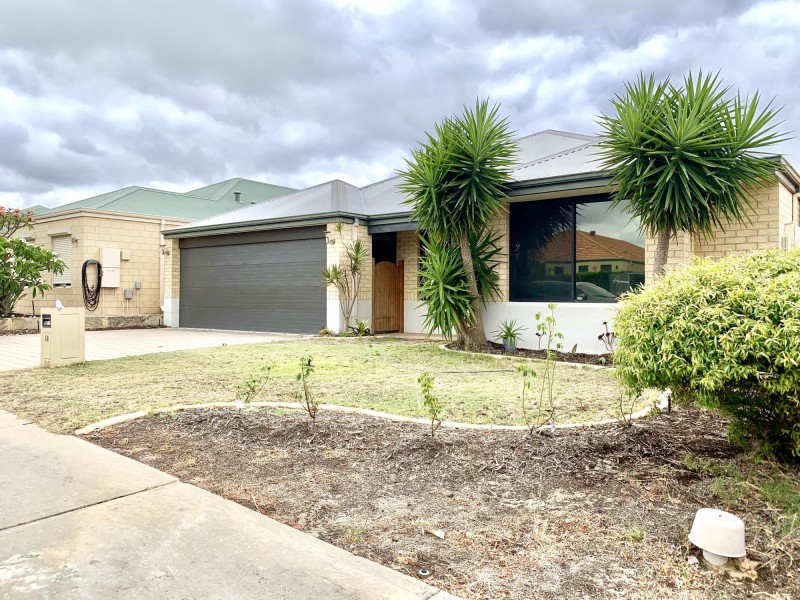 48 Ardmore Parade, Ellenbrook WA 6069