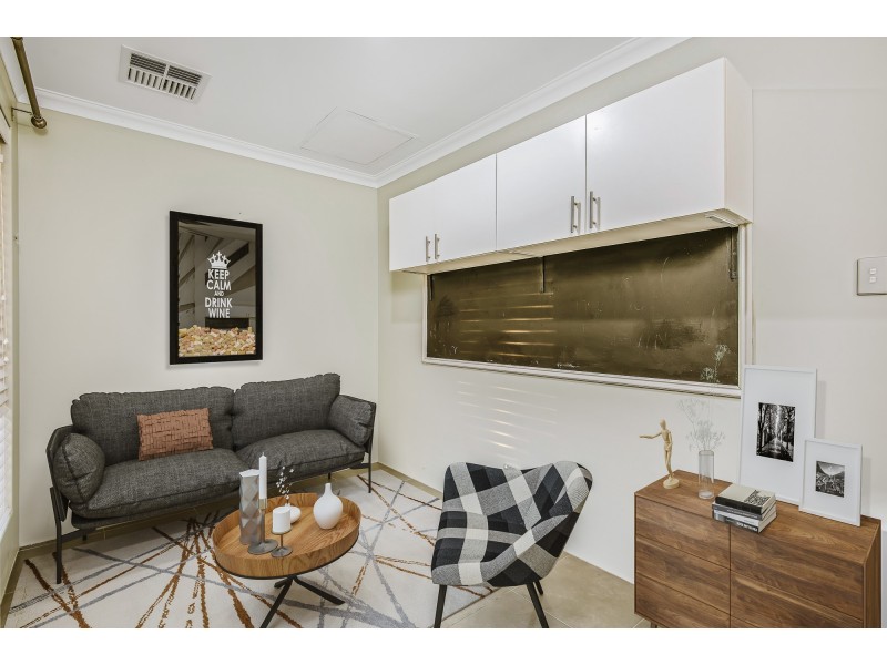 11 Croft Way, The Vines WA 6069