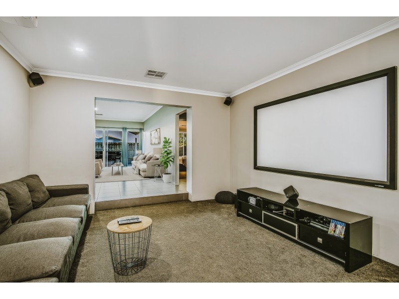 11 Croft Way, The Vines WA 6069