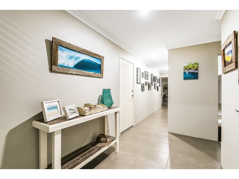 11 Croft Way, The Vines WA 6069