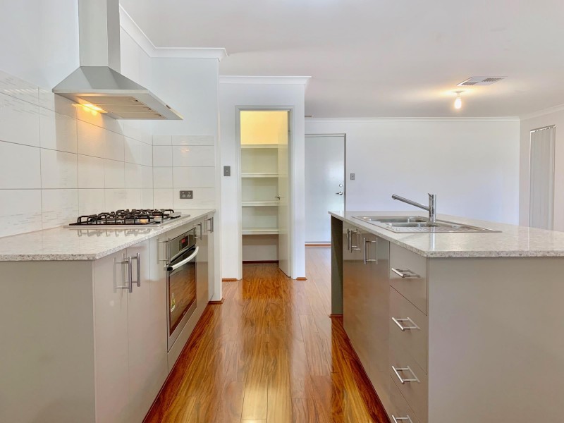 100 Semerwater Crescent, Aveley WA 6069