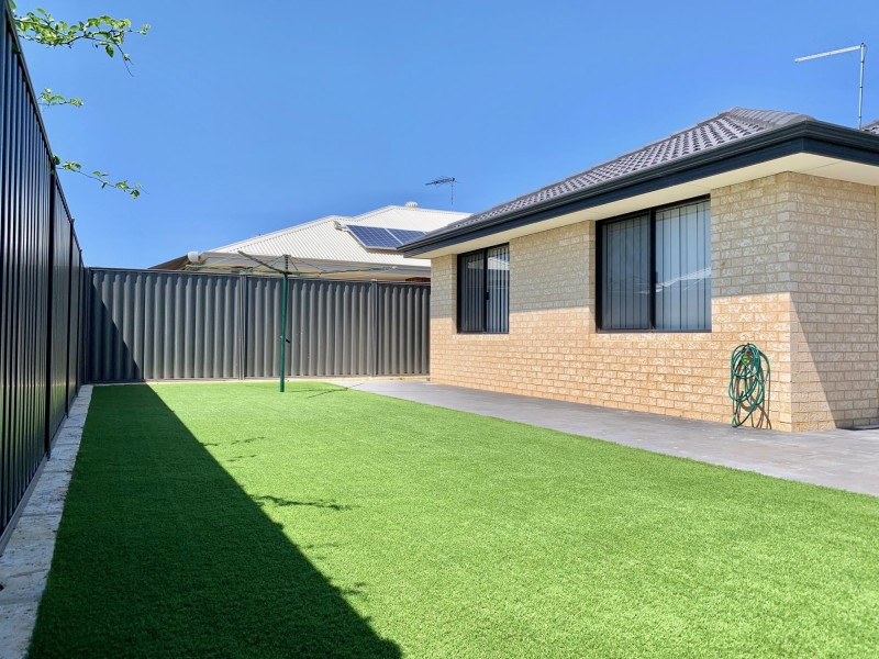 100 Semerwater Crescent, Aveley WA 6069