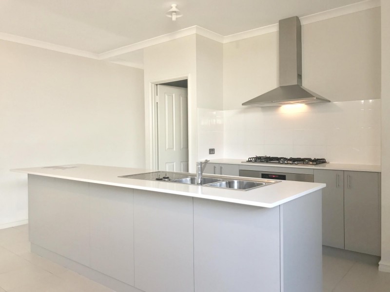11 Meniscus Street, Aveley WA 6069