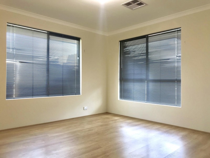 54 Farmaner Parkway, Ellenbrook WA 6069
