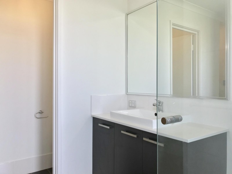 54 Farmaner Parkway, Ellenbrook WA 6069