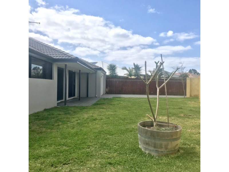 54 Farmaner Parkway, Ellenbrook WA 6069
