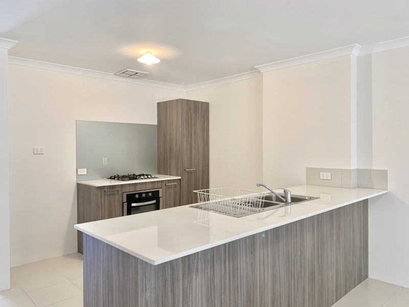 7 Tilbrook Rise, Ellenbrook WA 6069