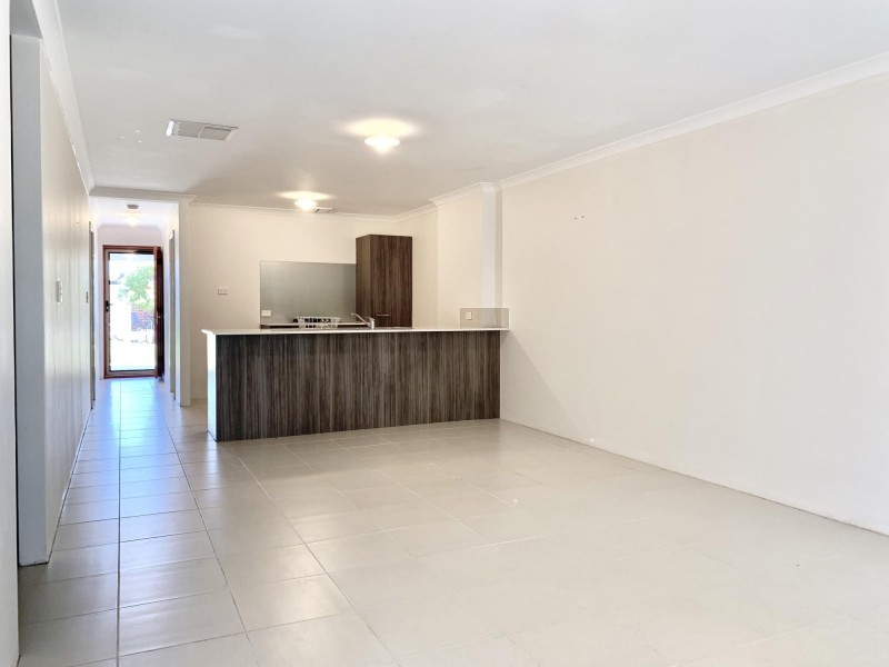 7 Tilbrook Rise, Ellenbrook WA 6069